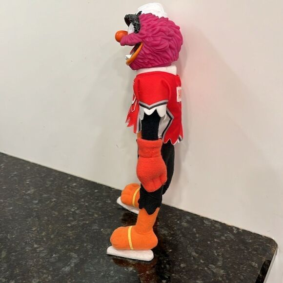 1995 MCDONALDS THE MUPPETS ANIMAL NHL HOCKEY PLAYER PLUSH STUFFED ANIMAL TOY 12" - Picture 4 of 7